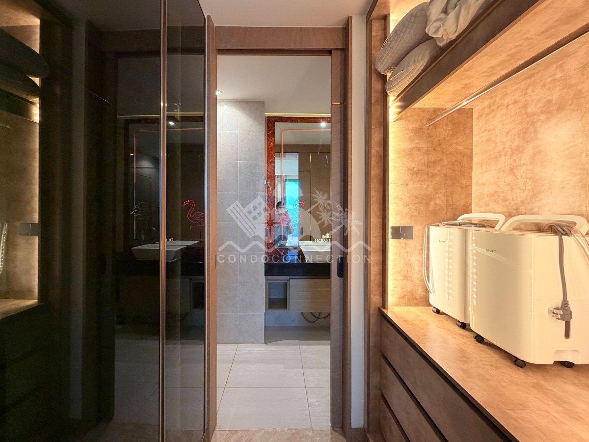 Riviera Ocean drive 1 Bedroom Condo