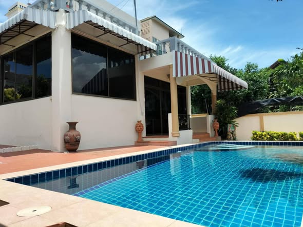 House for Rent on Thap Phraya Soi 5