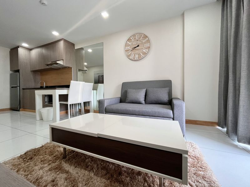 While Marina Condominium