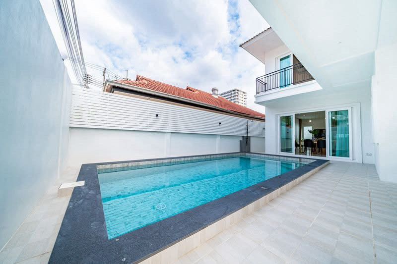 Royal Park Village for Sale