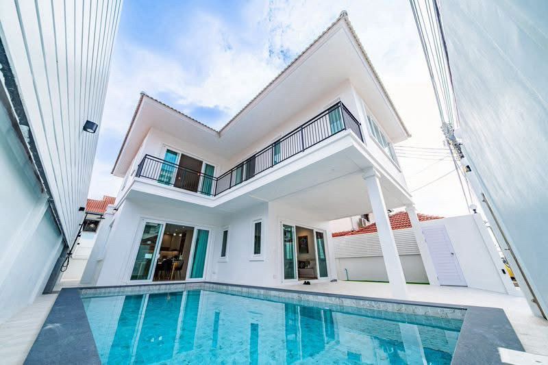 Royal Park Village for Sale