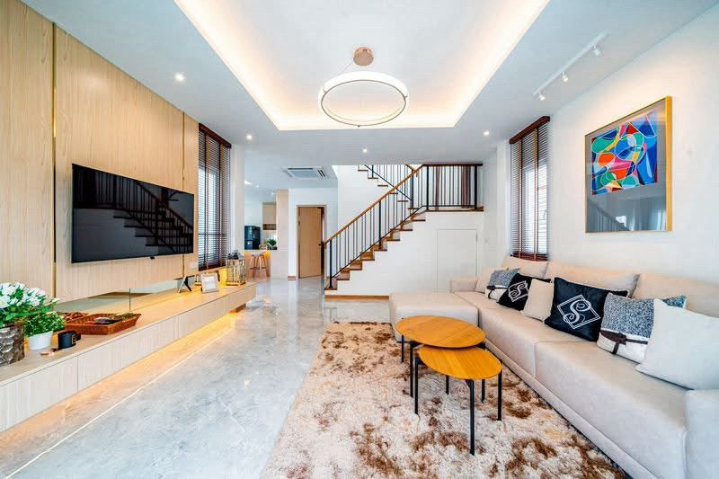 Royal Park Village for Sale