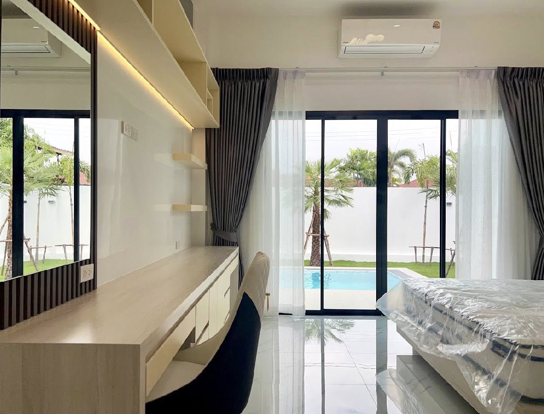 Luxury pool villa Brand new for sale