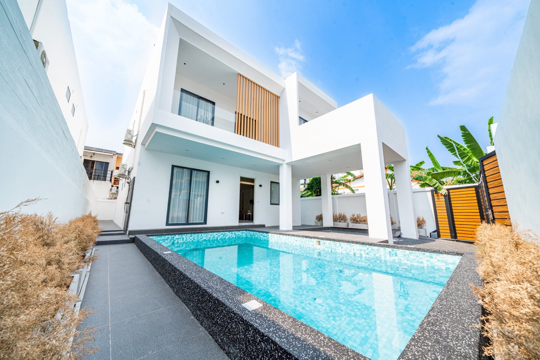PRIVATE HOUSE PATTAYA 6 bedrooms