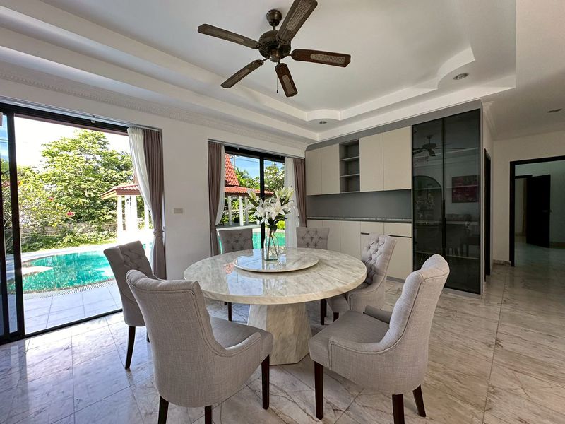 Paradise 5bdr Pool Villa