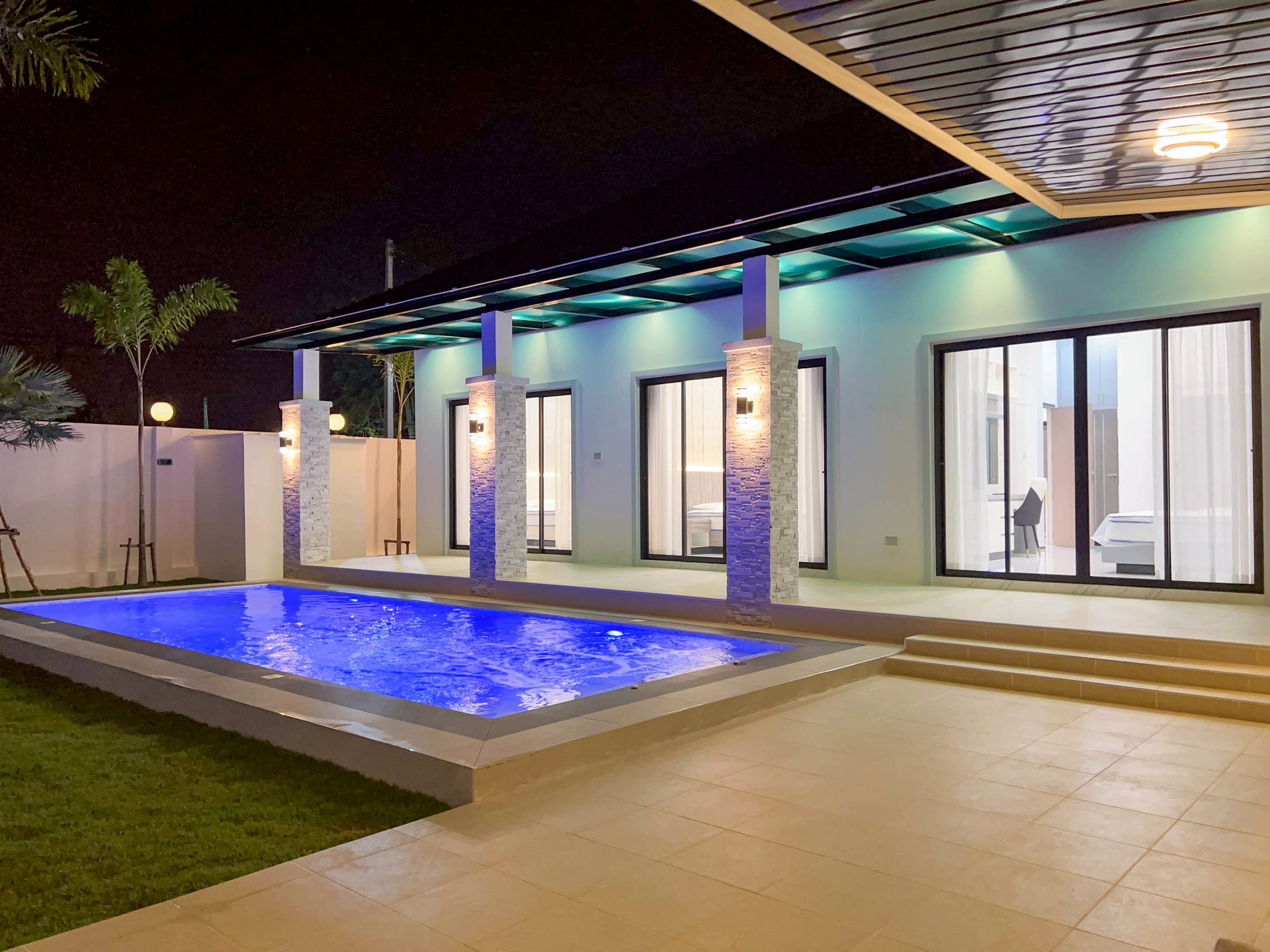 Luxury pool villa Brand new for sale
