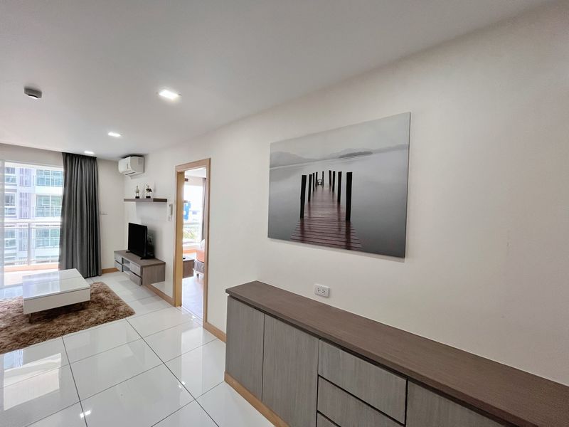 While Marina Condominium