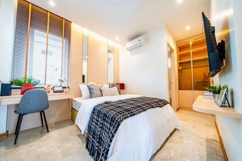 Royal Park Village for Sale