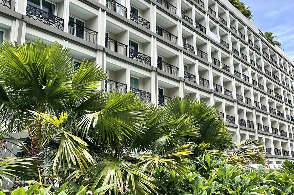 Dusit Grand Park 2