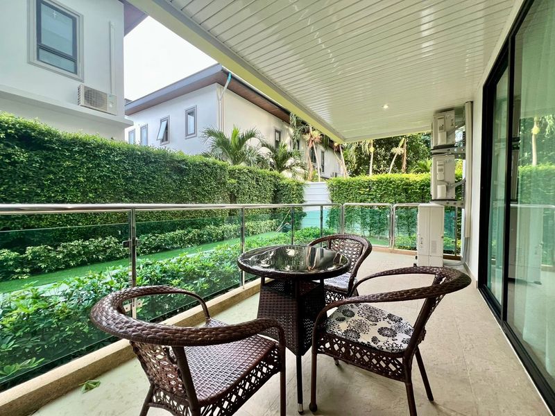 A biggest room in Gardenia for sale 4bdr 5bath